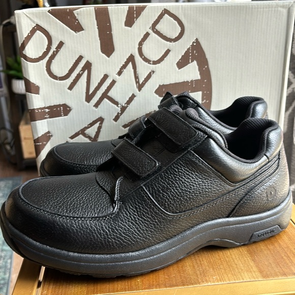 Dunham Winslow Velcro casual shoe size 11 WIDE (2e).  Black leather NEW main image 6